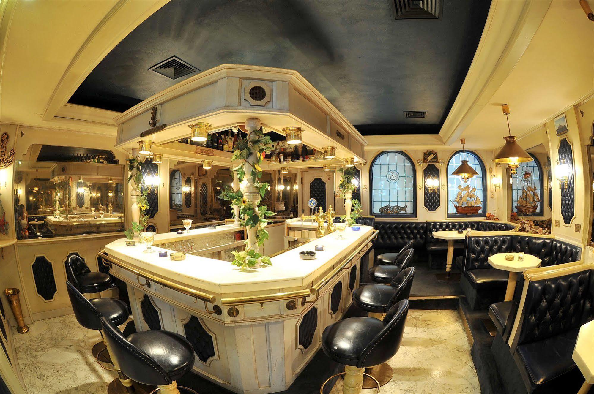 Ringhotel Giffels Goldener Anker Bad Neuenahr-Ahrweiler Zewnętrze zdjęcie