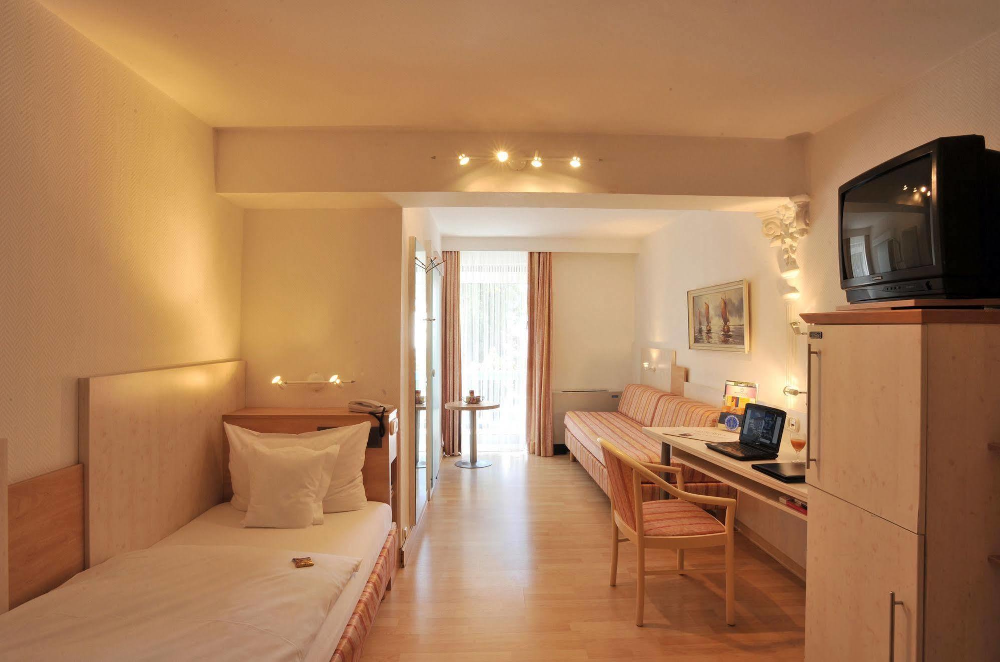 Ringhotel Giffels Goldener Anker Bad Neuenahr-Ahrweiler Zewnętrze zdjęcie