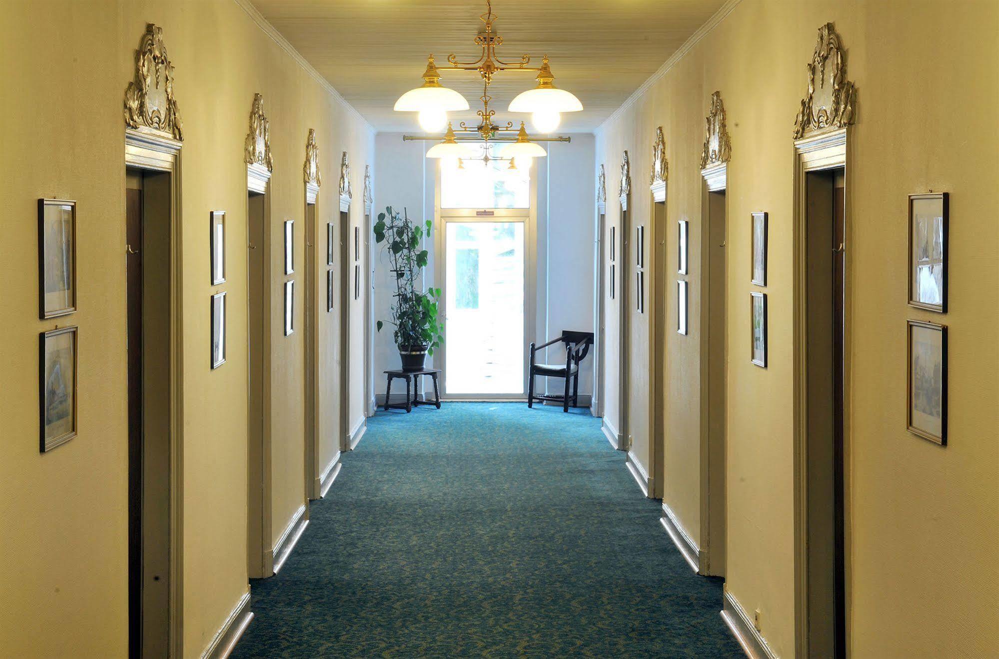 Ringhotel Giffels Goldener Anker Bad Neuenahr-Ahrweiler Zewnętrze zdjęcie